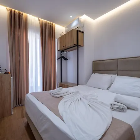 ホテル Erioni Sarandë