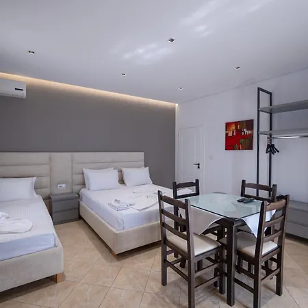 Hotel Erioni